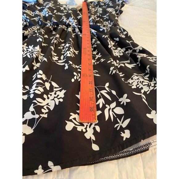 SHEIN Dress Plus Size 3X  22 to 24   w/ Faux Wrap  Short Sleeve  Elastic Waist - Picture 11 of 12